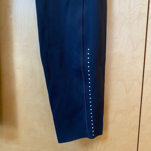 Lululemon tights - Picture 4 of 5